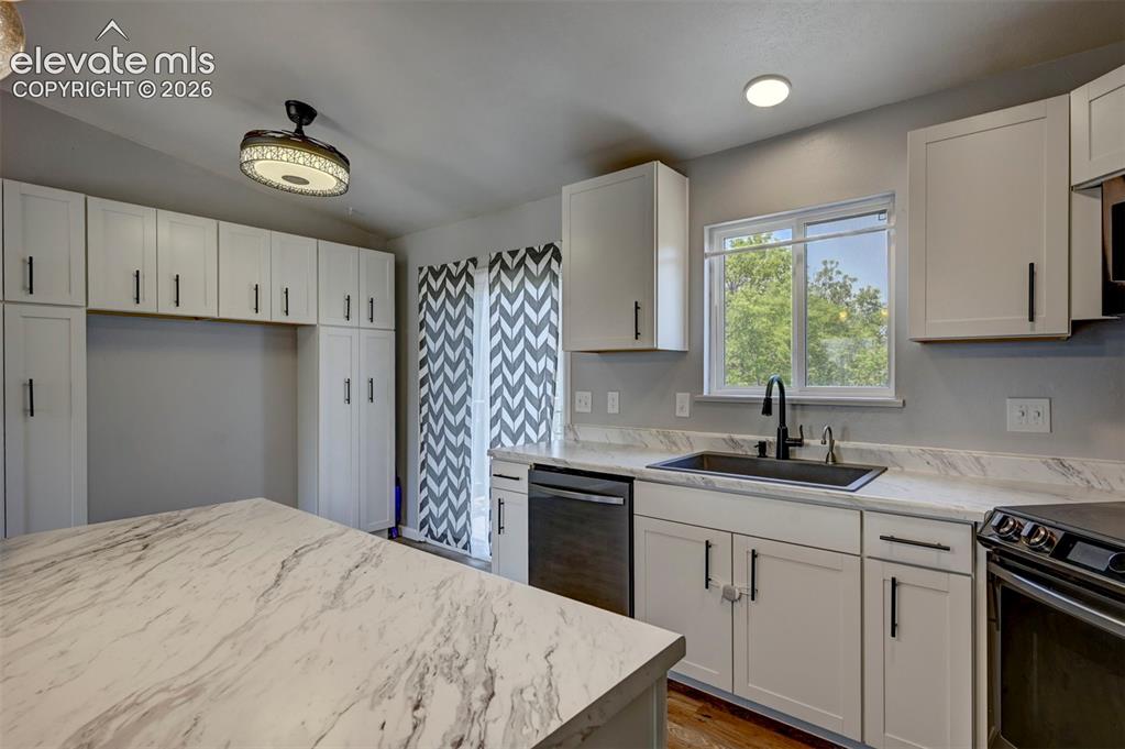 2150 Heathercrest Drive Colorado Springs CO 80915