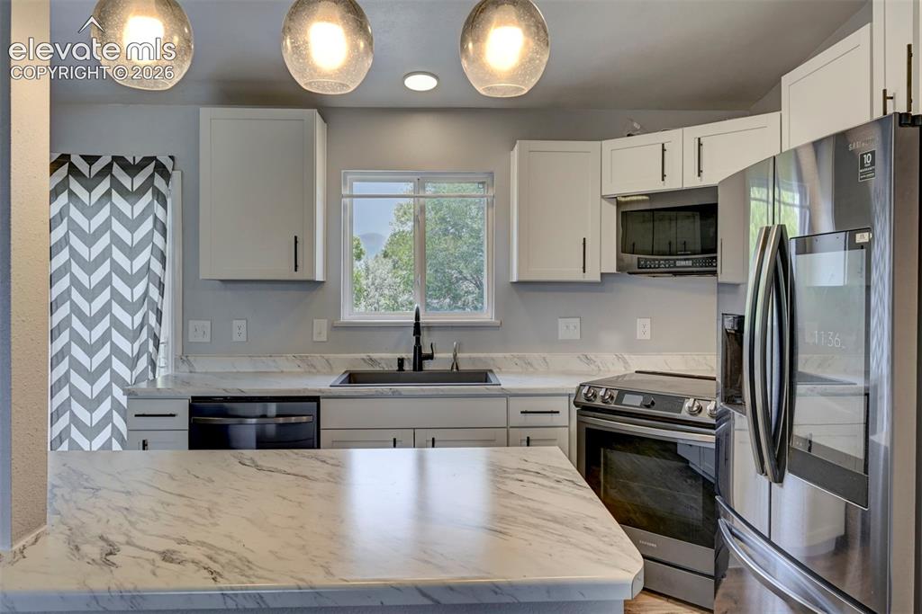 2150 Heathercrest Drive Colorado Springs CO 80915