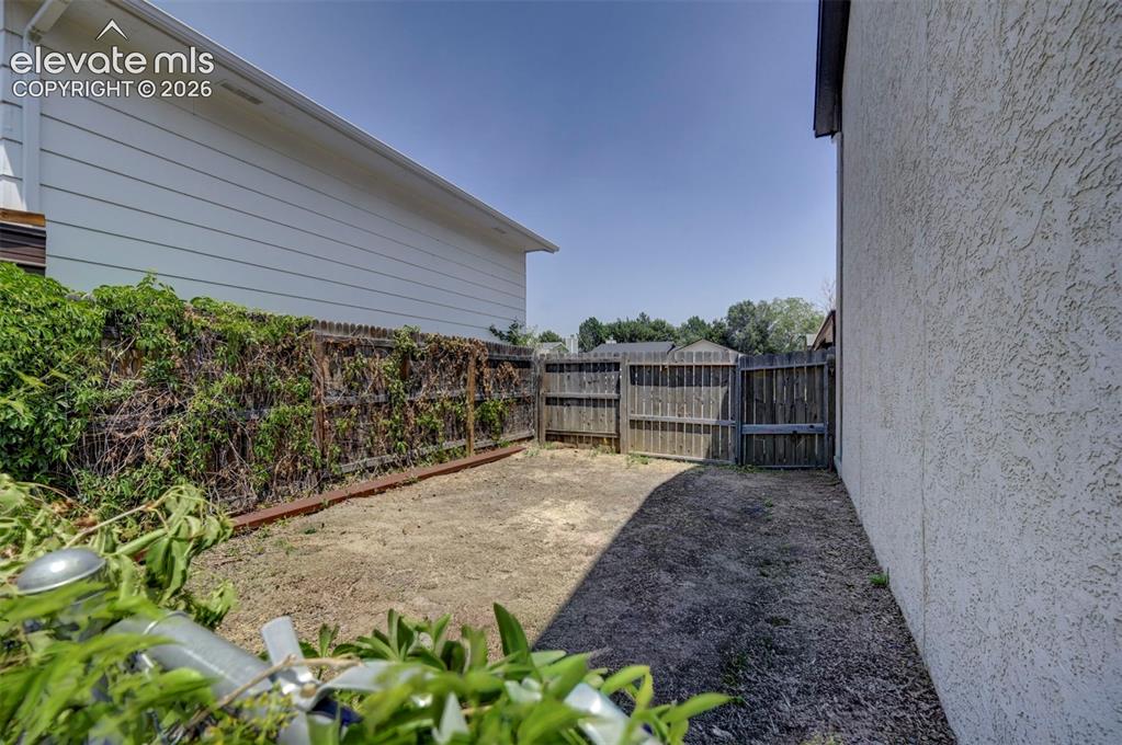 2150 Heathercrest Drive Colorado Springs CO 80915