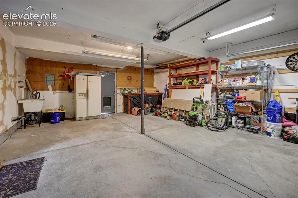 2150 Heathercrest Drive Colorado Springs CO 80915