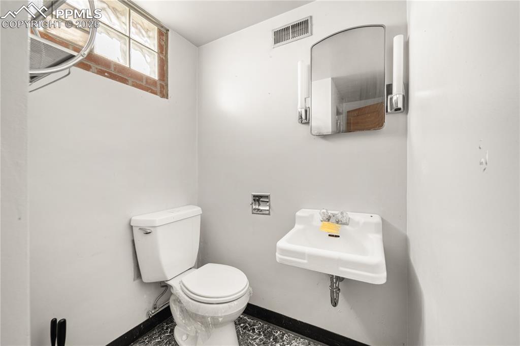 805 W Routt Avenue Pueblo CO 81004