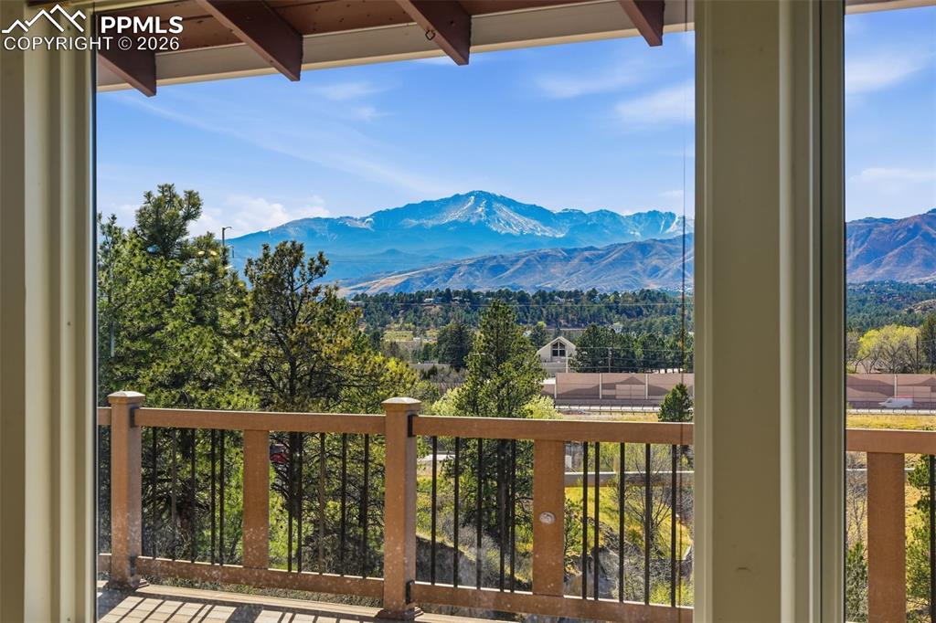 7518 Vincent Drive Colorado Springs CO 80920