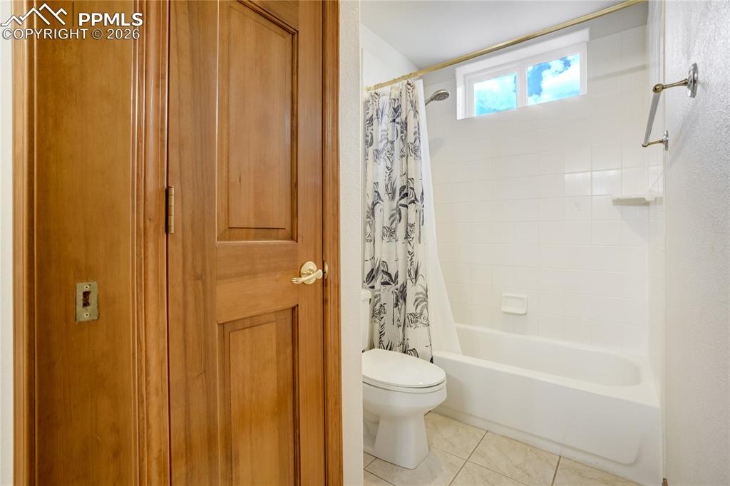 15371 Ridgefield Lane Colorado Springs CO 80921