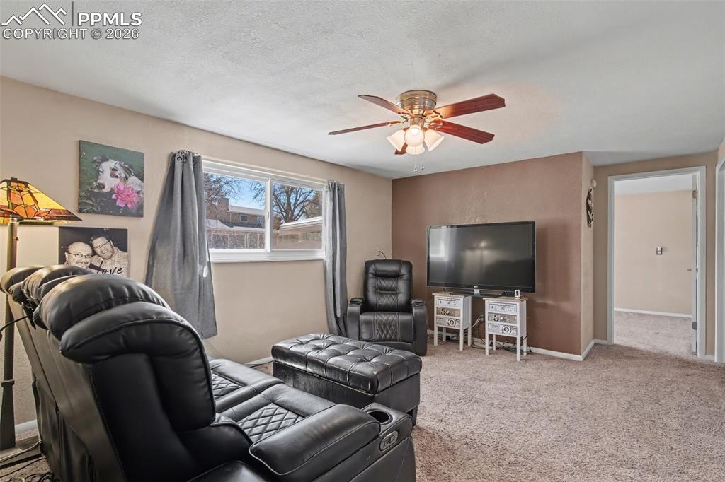 272 Fay Drive Colorado Springs CO 80911