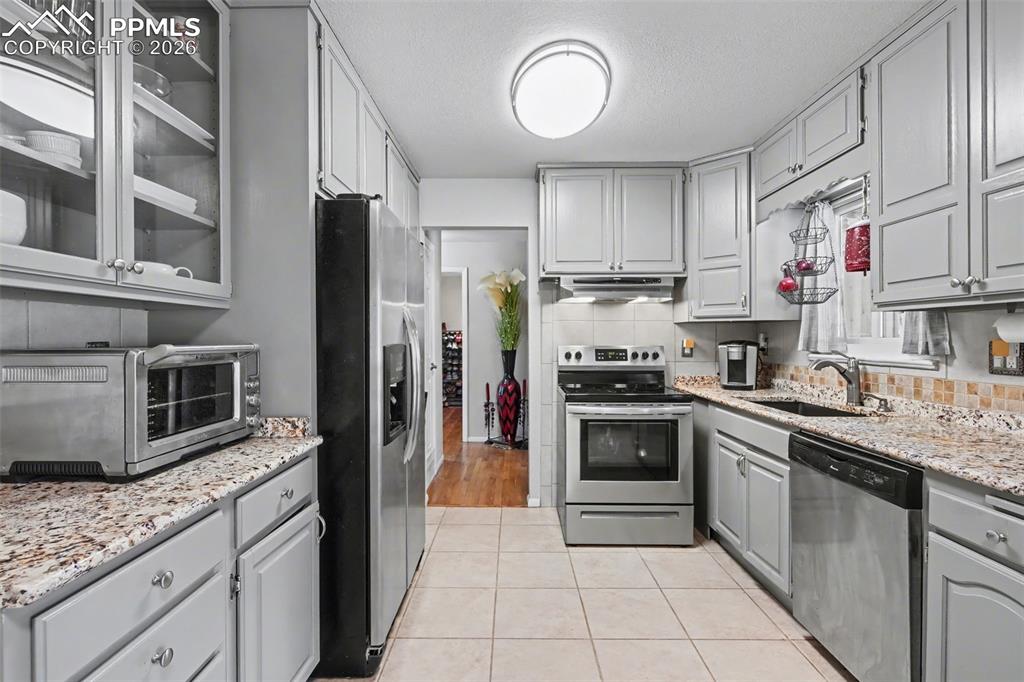 272 Fay Drive Colorado Springs CO 80911