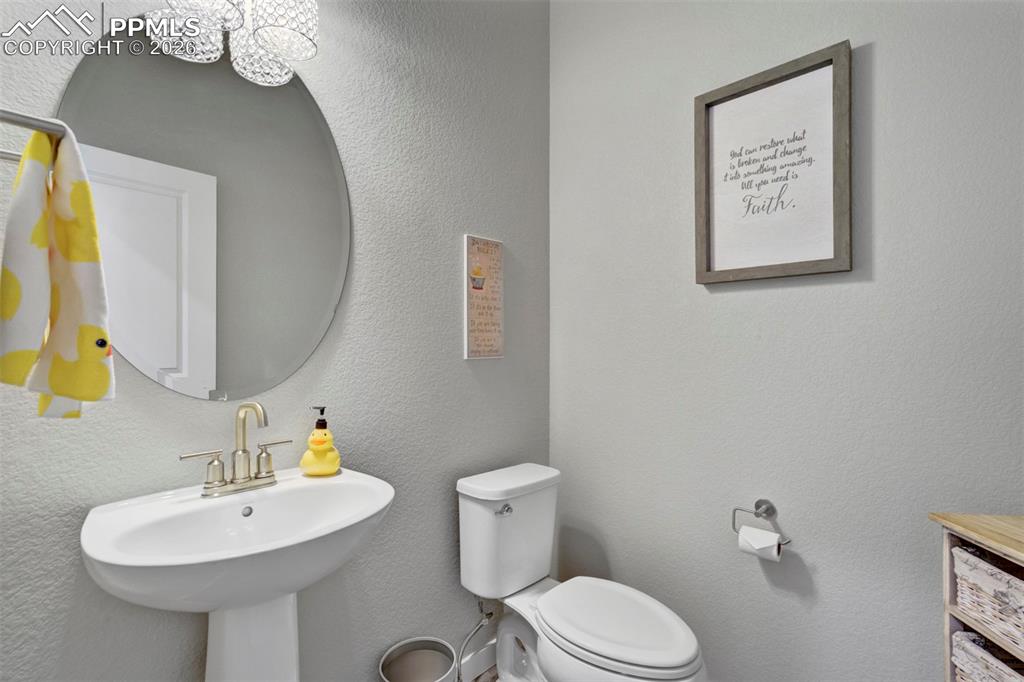 8101 Goldenray Place Colorado Springs CO 80908