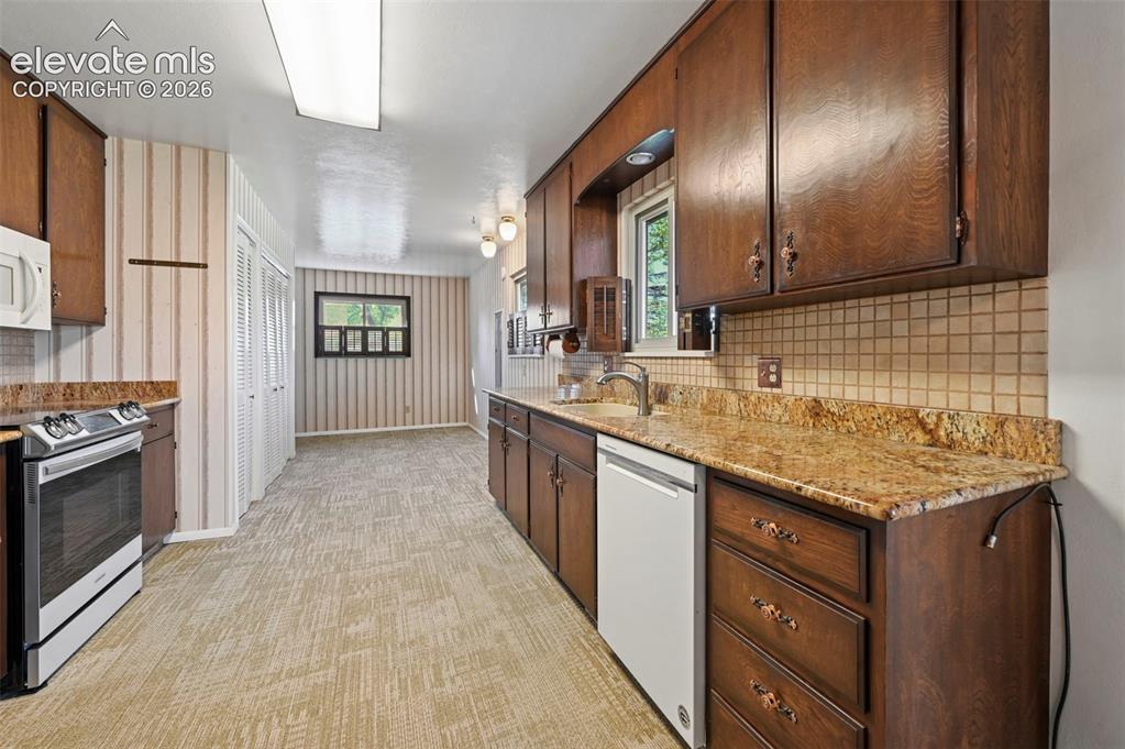 4422 Edwinstowe Avenue Colorado Springs CO 80907