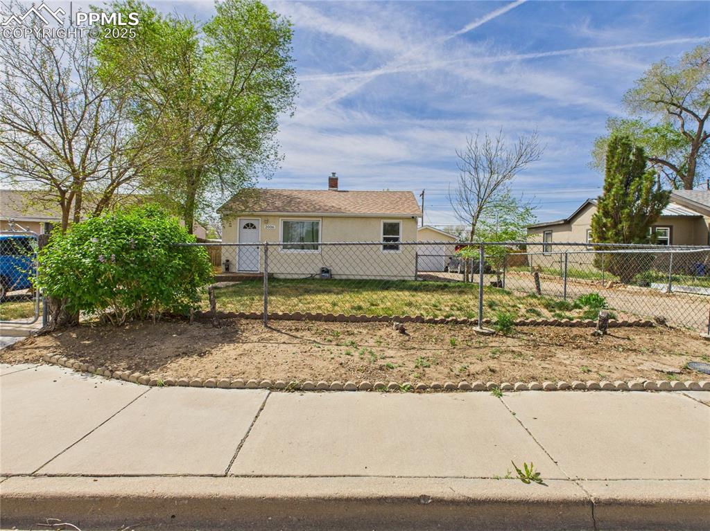 2006 E 14th Street Pueblo CO 81001