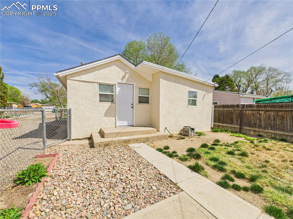 2006 E 14th Street Pueblo CO 81001