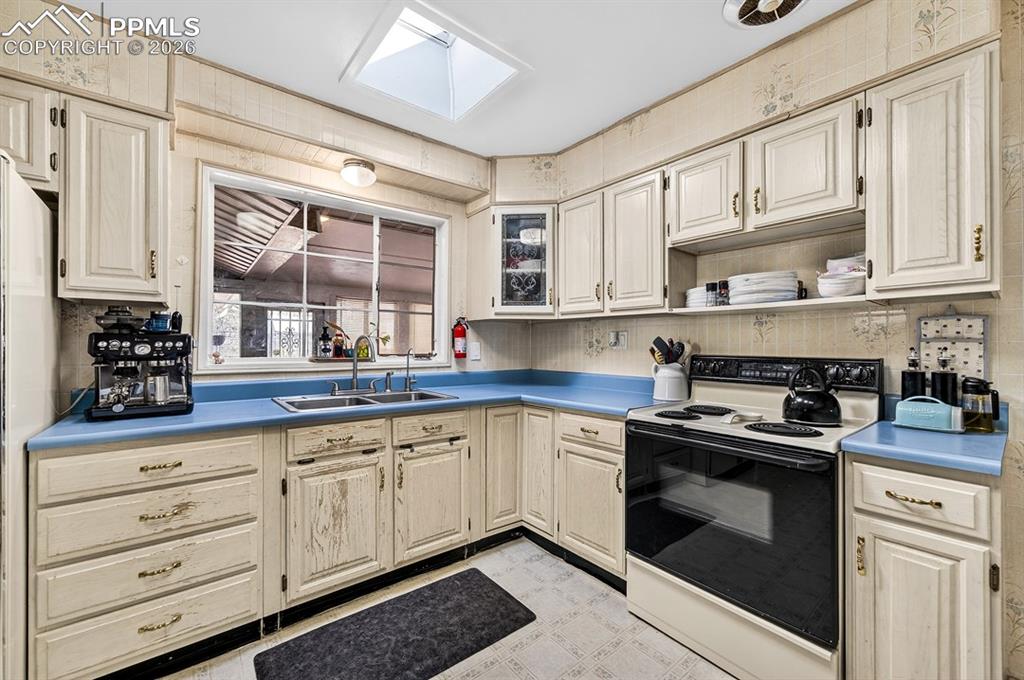 433 Ponderosa Drive Colorado Springs CO 80911