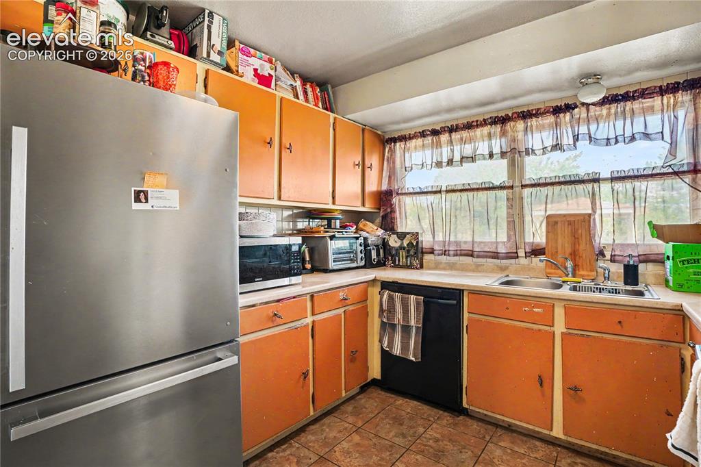 129 E Beshoar Drive Pueblo West CO 81007