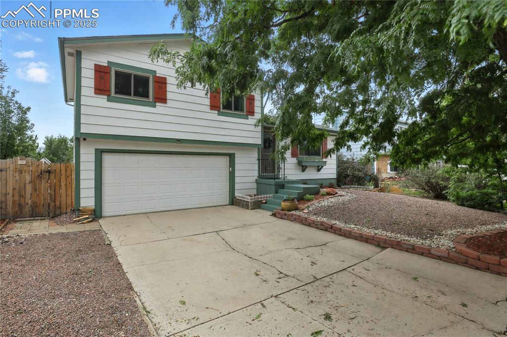 838 Badger Drive Colorado Springs CO 80916