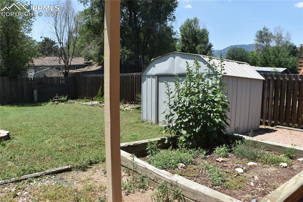 4585 Gatewood Drive Colorado Springs CO 80916