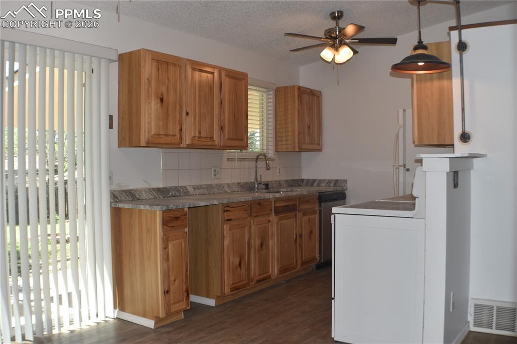4585 Gatewood Drive Colorado Springs CO 80916