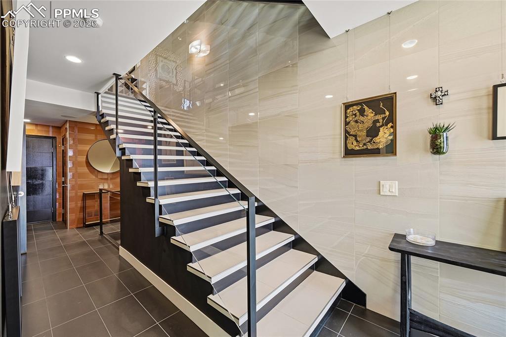2483 W Caithness Place Denver CO 80211