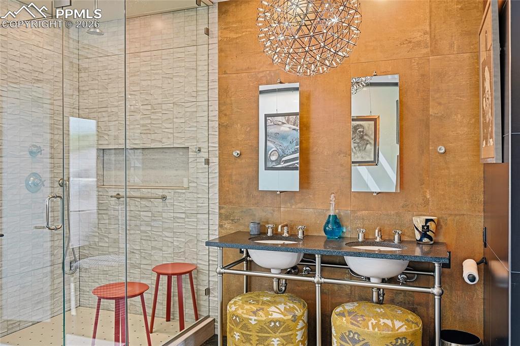 2483 W Caithness Place Denver CO 80211