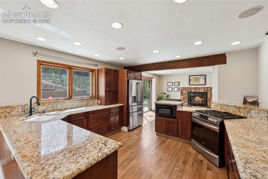 711 S Bear Paw Lane Colorado Springs CO 80906