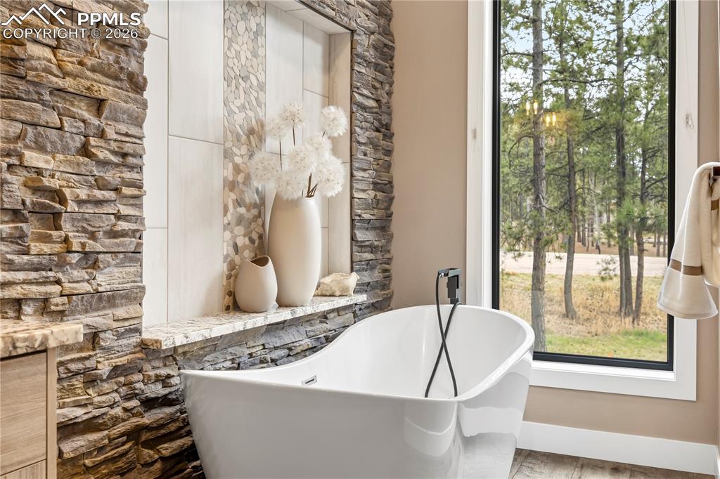 950 Tiner Trail Monument CO 80132