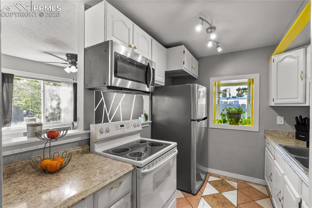 2038 Pepperwood Drive Colorado Springs CO 80910