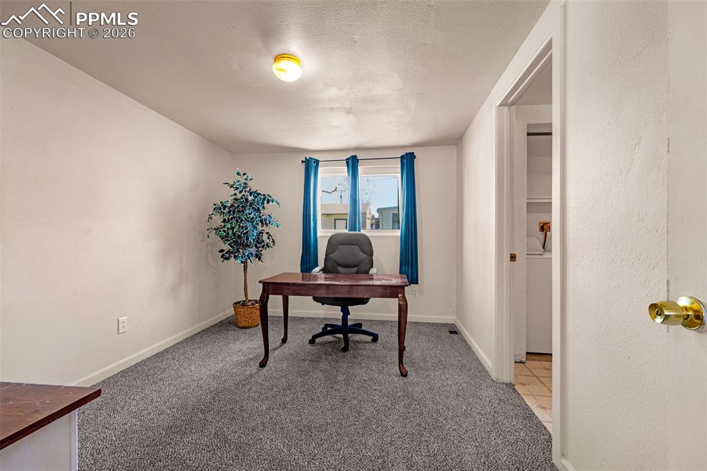 512 Cottonwood Drive Colorado Springs CO 80911