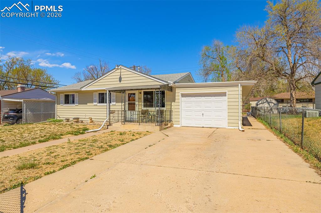 512 Cottonwood Drive Colorado Springs CO 80911
