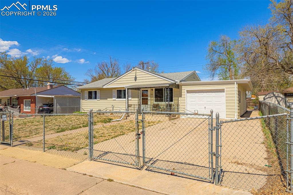 512 Cottonwood Drive Colorado Springs CO 80911