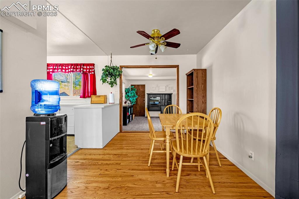 512 Cottonwood Drive Colorado Springs CO 80911