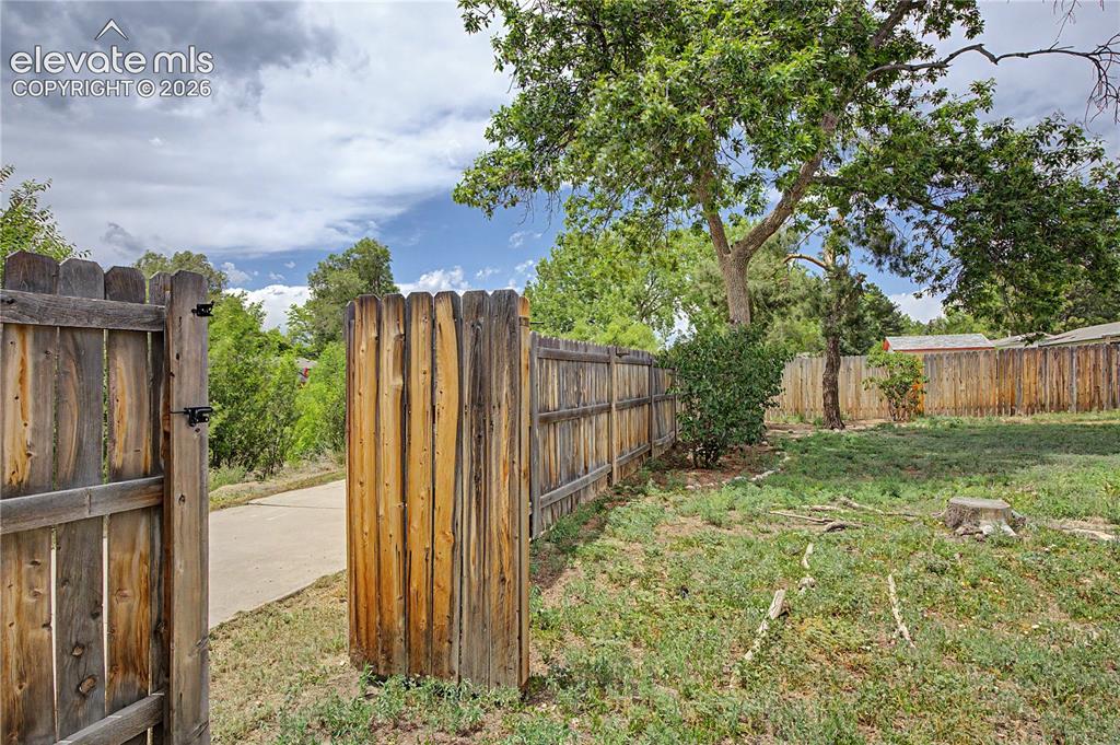1122 Drake Circle Colorado Springs CO 80915