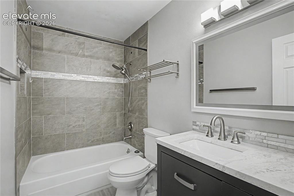 1122 Drake Circle Colorado Springs CO 80915