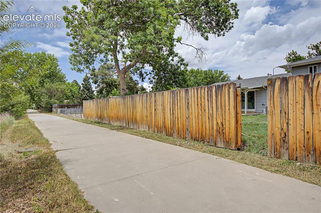1122 Drake Circle Colorado Springs CO 80915