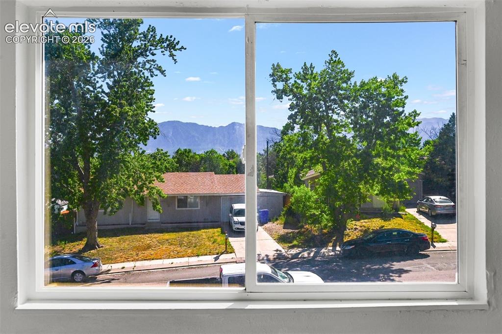2133 Pepperwood Drive Colorado Springs CO 80910