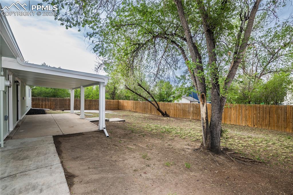4235 Shining Way Colorado Springs CO 80916