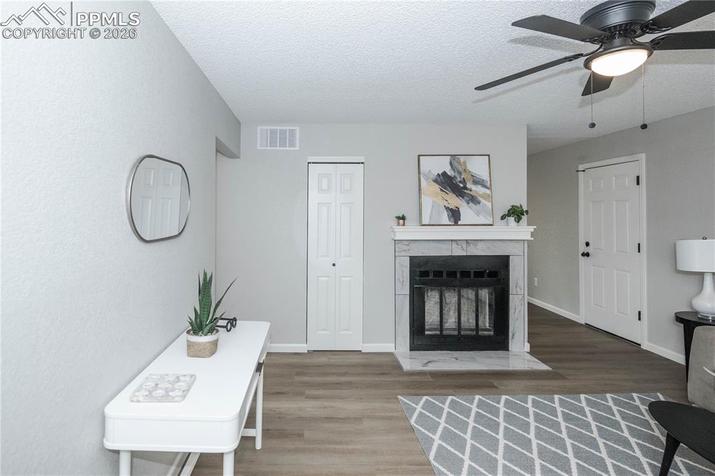 4235 Shining Way Colorado Springs CO 80916