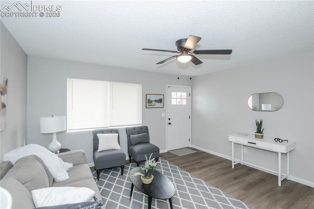 4235 Shining Way Colorado Springs CO 80916
