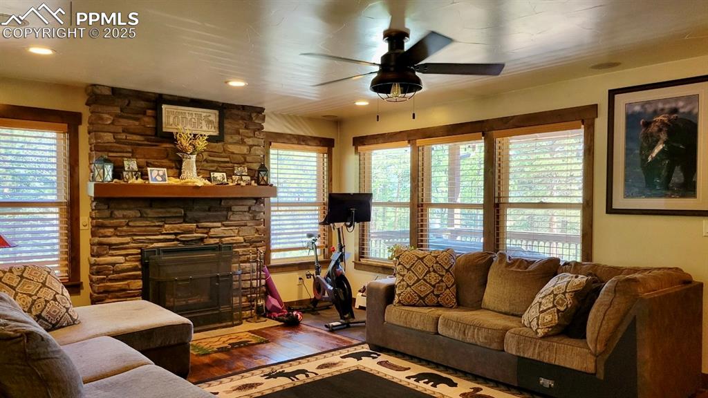 8946 Cottonwood Drive Beulah CO 81023