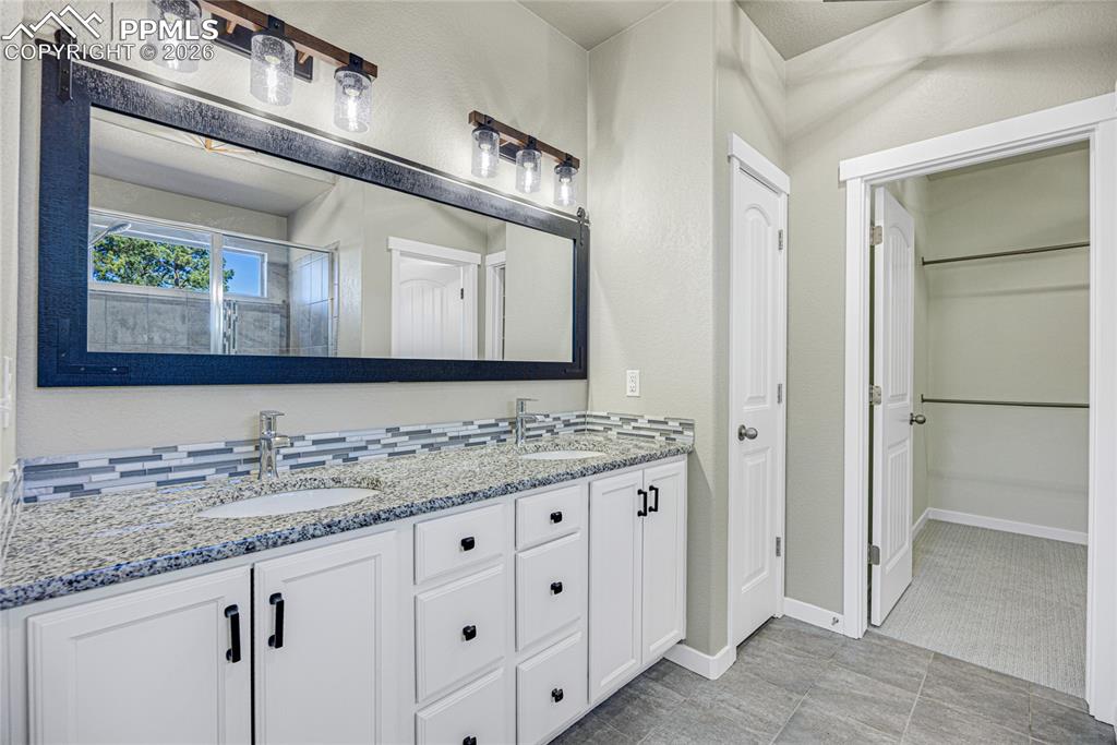 928 Graywoods Terrace Monument CO 80132