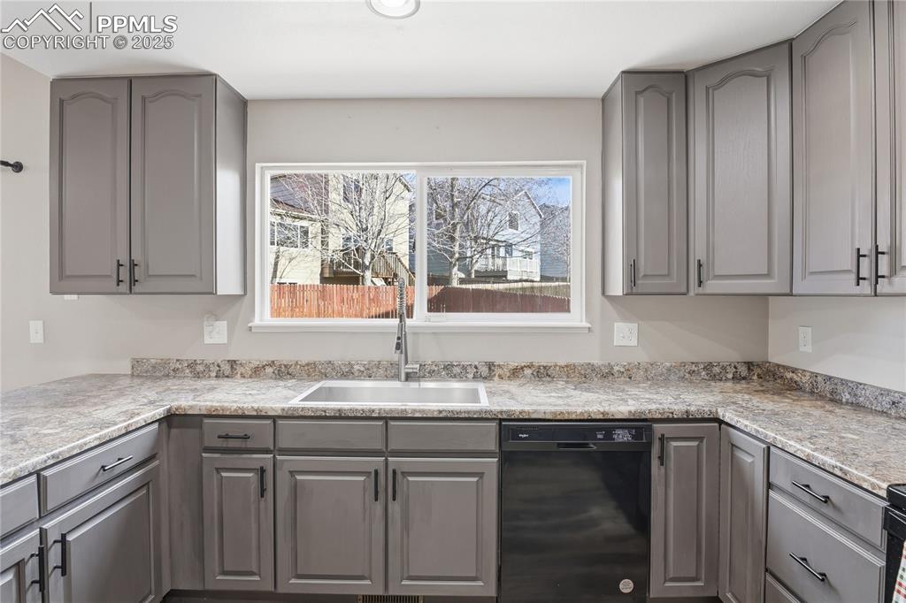 3327 Macgregor Drive Colorado Springs CO 80922