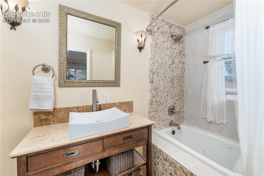 1031 Valley Road Colorado Springs CO 80904