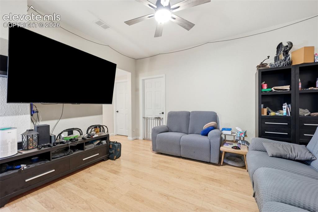 1286 N Ladonia Drive Pueblo CO 81007