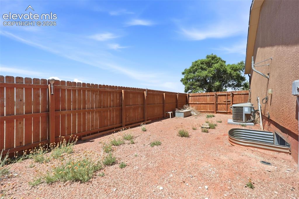 1286 N Ladonia Drive Pueblo CO 81007