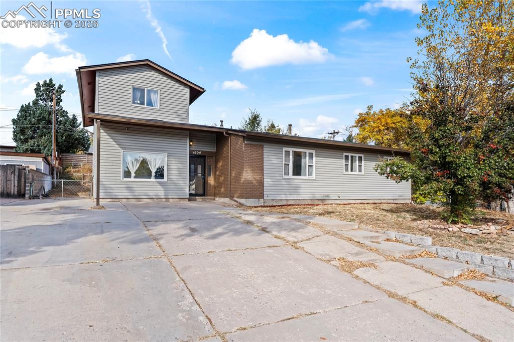 1604 Rosemont Drive Colorado Springs CO 80911