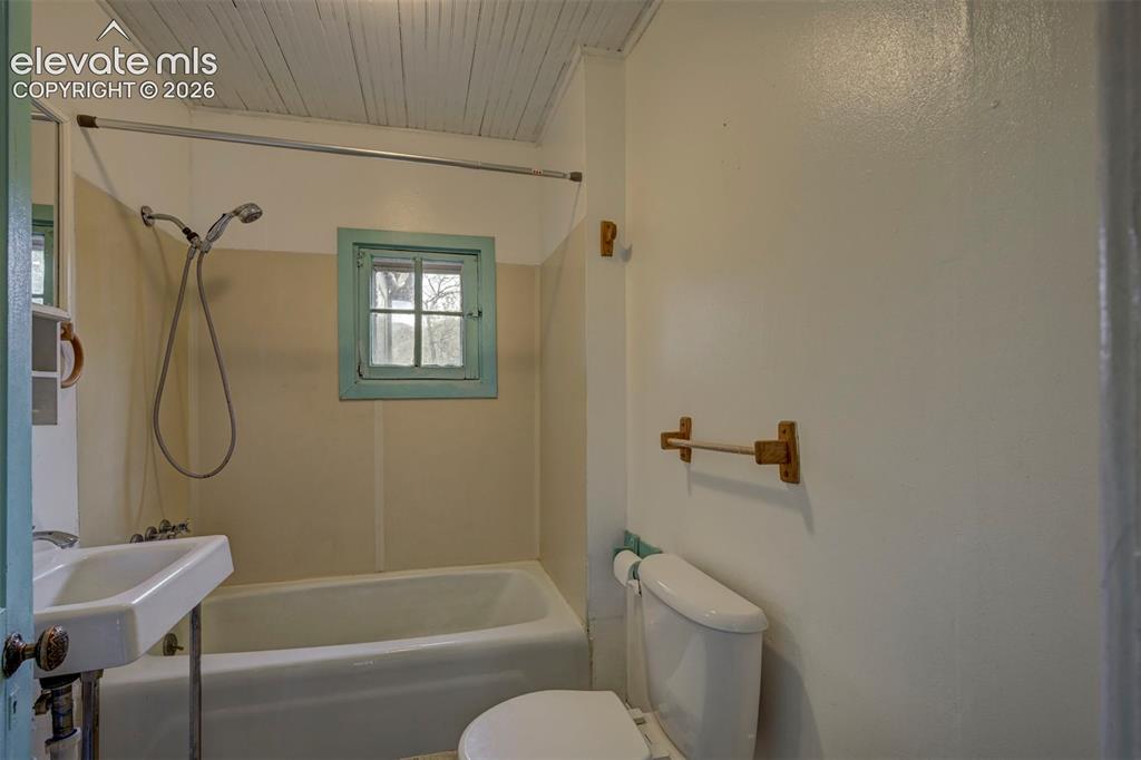 110 Duncan Avenue Manitou Springs CO 80829