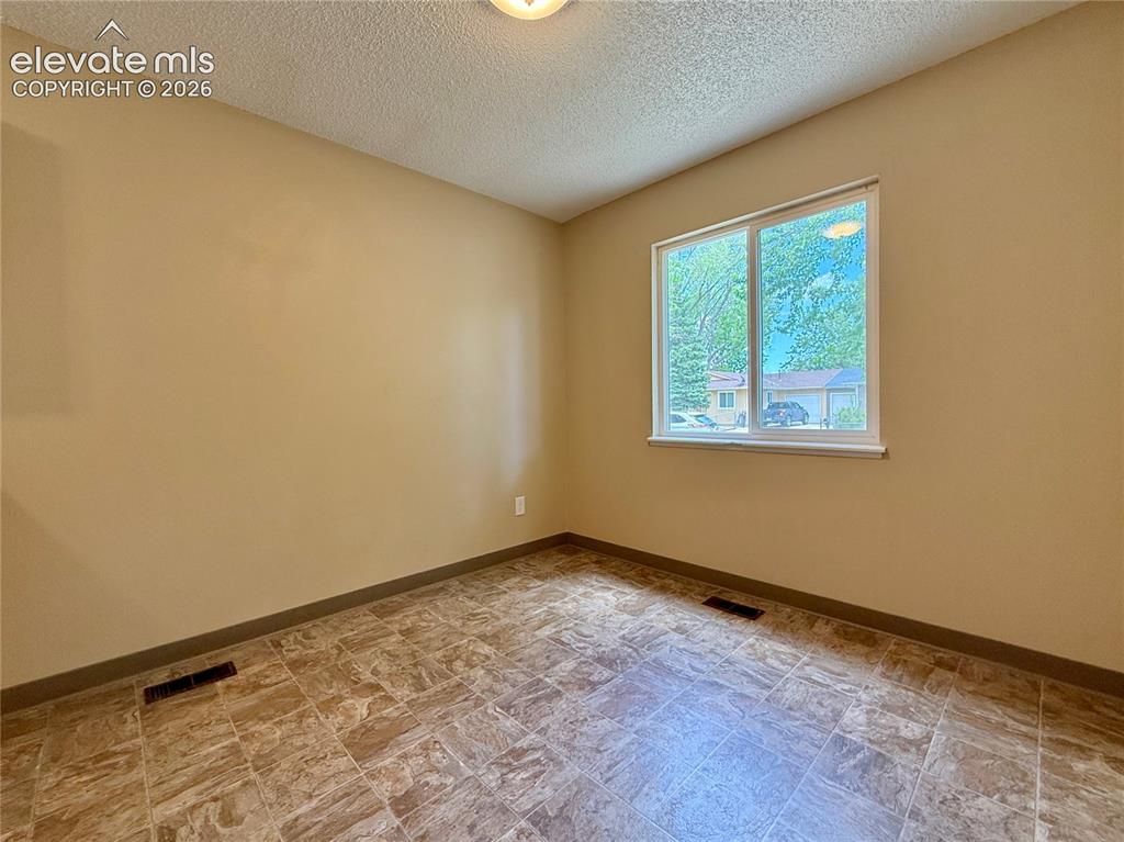 1854 Saratoga Drive Colorado Springs CO 80910