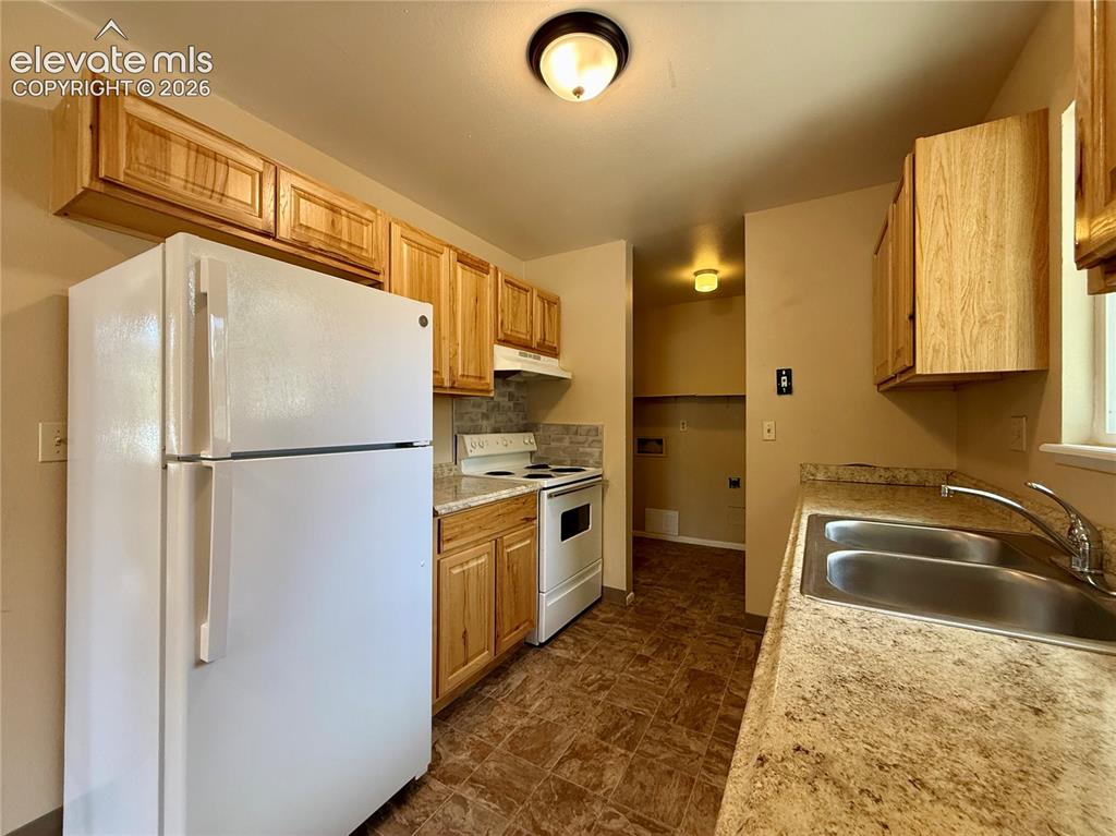 1854 Saratoga Drive Colorado Springs CO 80910