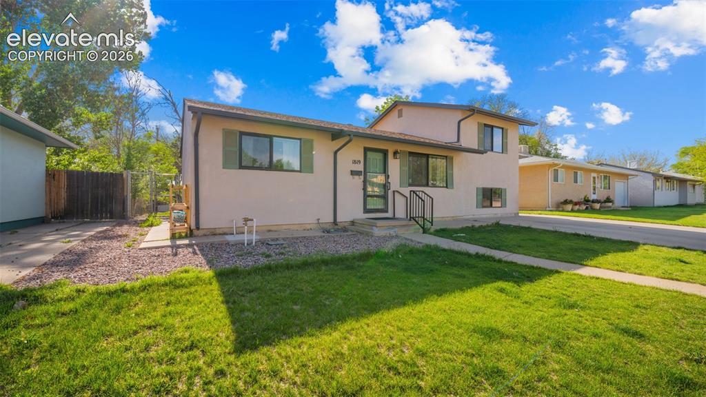 1819 Yakima Lane Pueblo CO 81001