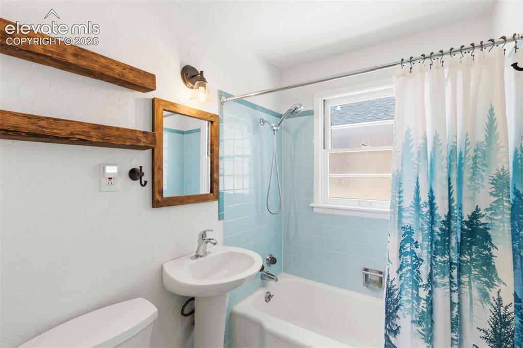 3012 W Platte Avenue Colorado Springs CO 80904