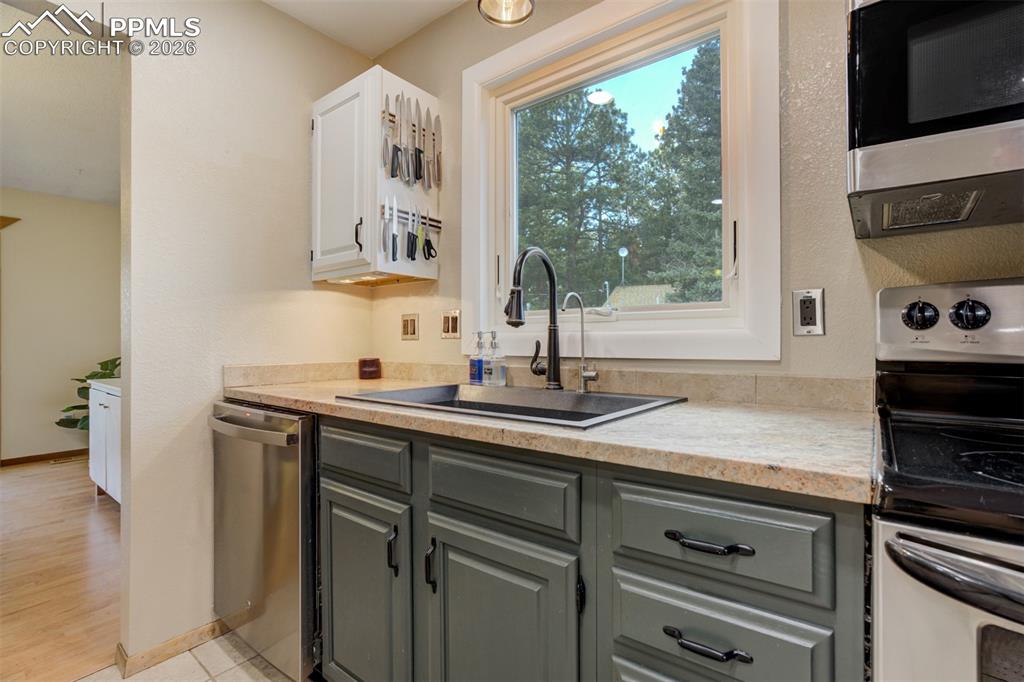 1011 South Avenue Woodland Park CO 80863