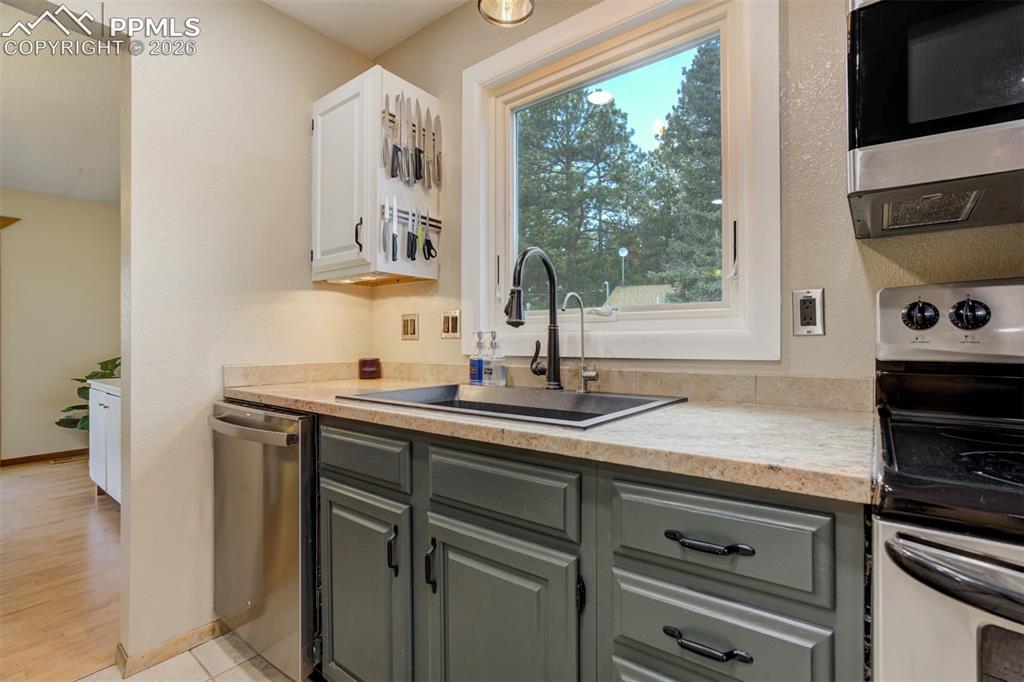 1011 South Avenue Woodland Park CO 80863
