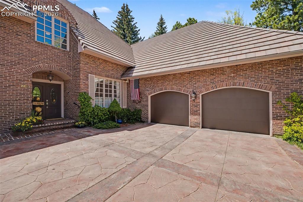 740 S Bear Paw Lane Colorado Springs CO 80906