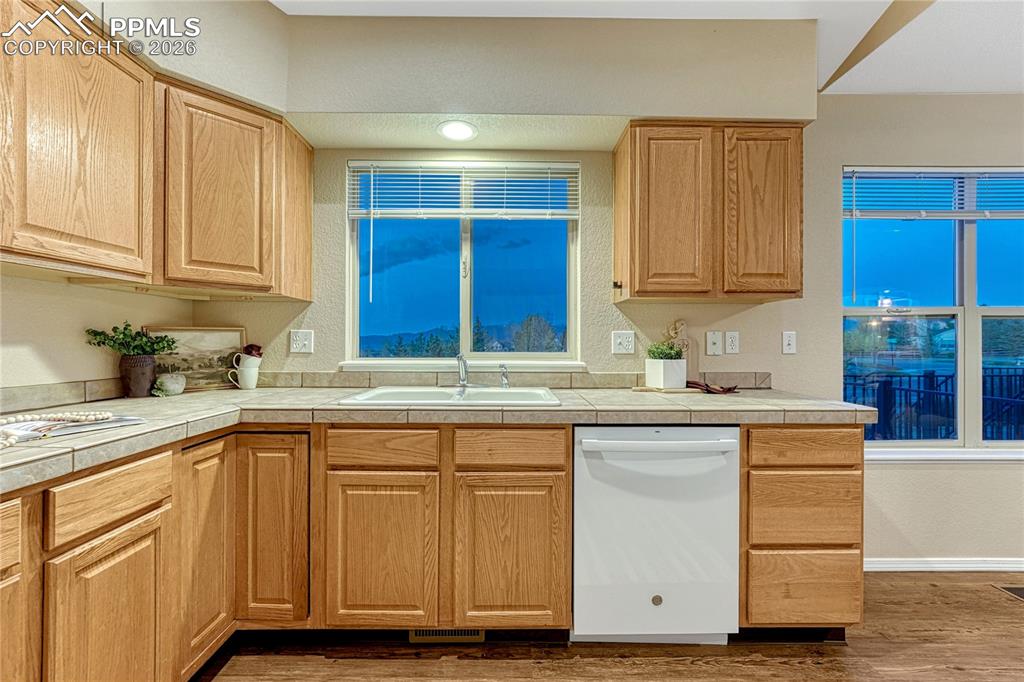 2413 Cinnabar Road Colorado Springs CO 80921